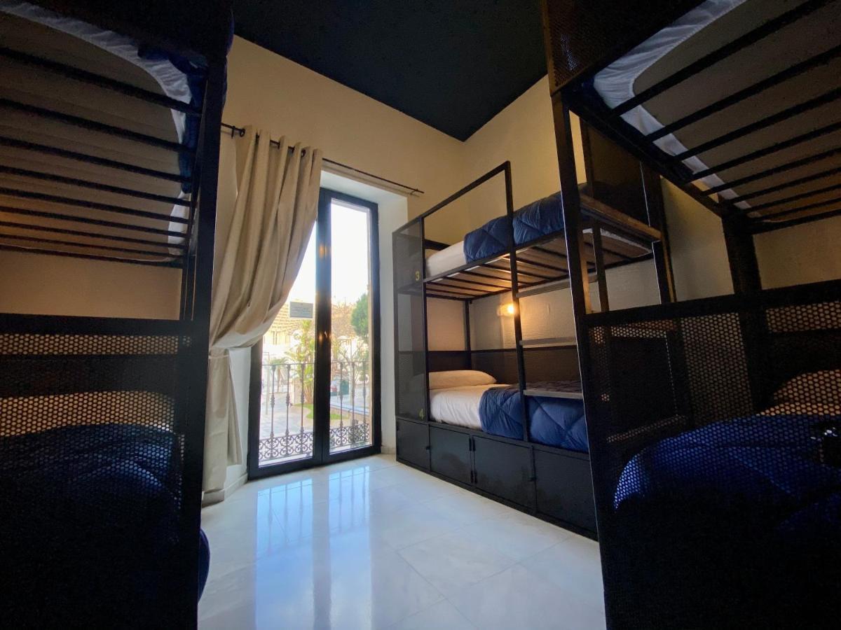 Joy Setas Coworking Hostal *