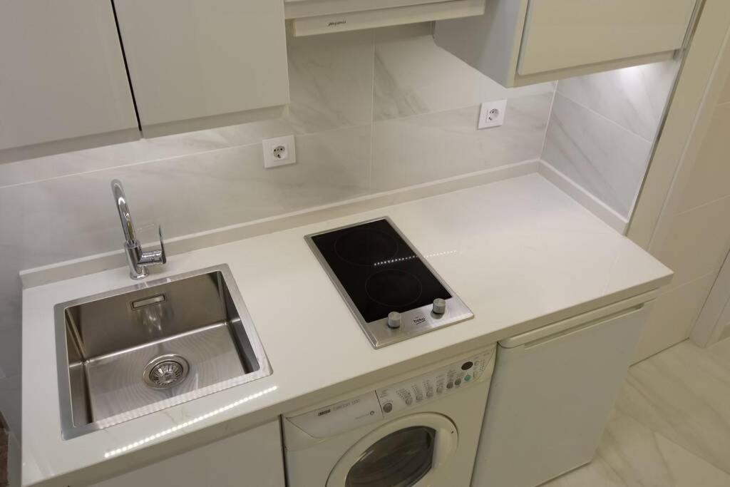 Apartamento Moderno Apartamento En Plaza Ponce De León Sevilla