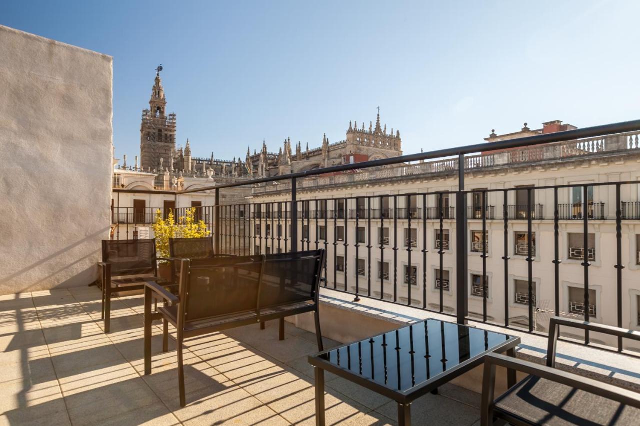 Puerta Catedral Vinuesa15 Apartamento Sevilla