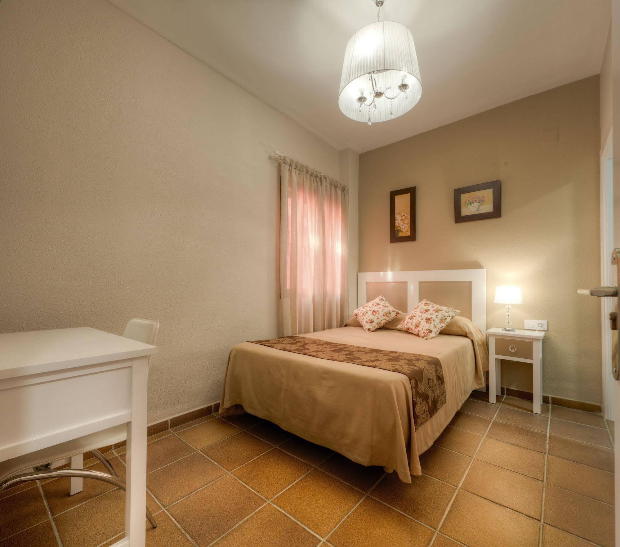 Hotel Dona Lina Seville
