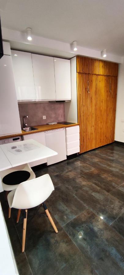Piso Exterior Centro *