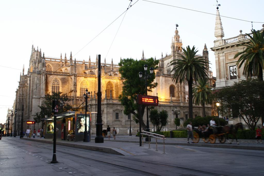 Hotel Dona Lina Seville