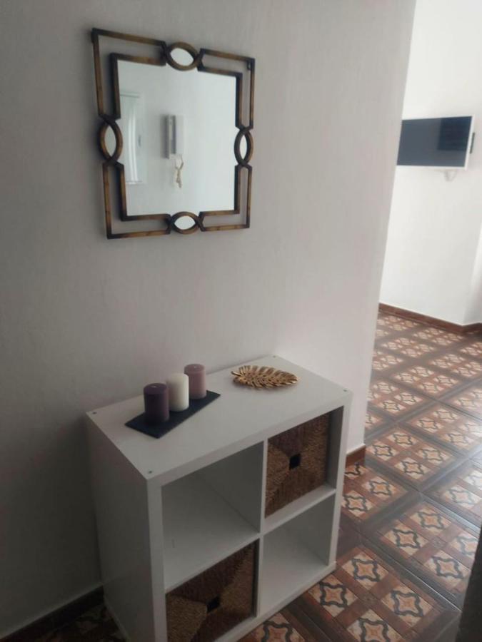 1 Dormitorio. Jesus Gran Poder 4. Plaza De La Gavidia *