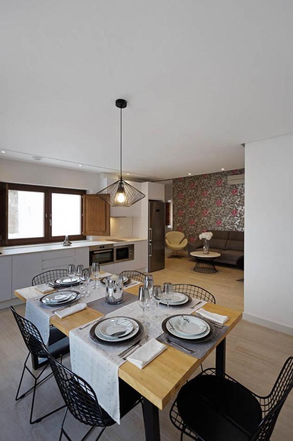Rentalsevilla ático La Giralda Apartamento *