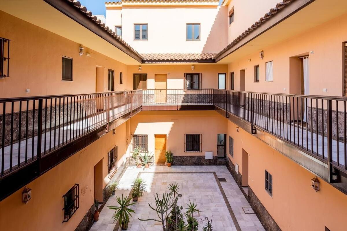 Deluxe Terrace. Alameda Apartment Seville
