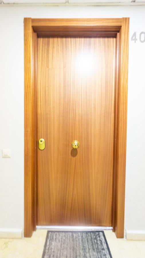Rentalsevilla A Orillas Del Guadalquivir Apartamento *