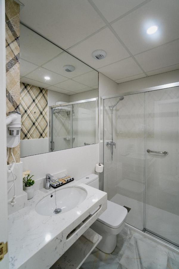 Abreu Apartment Seville