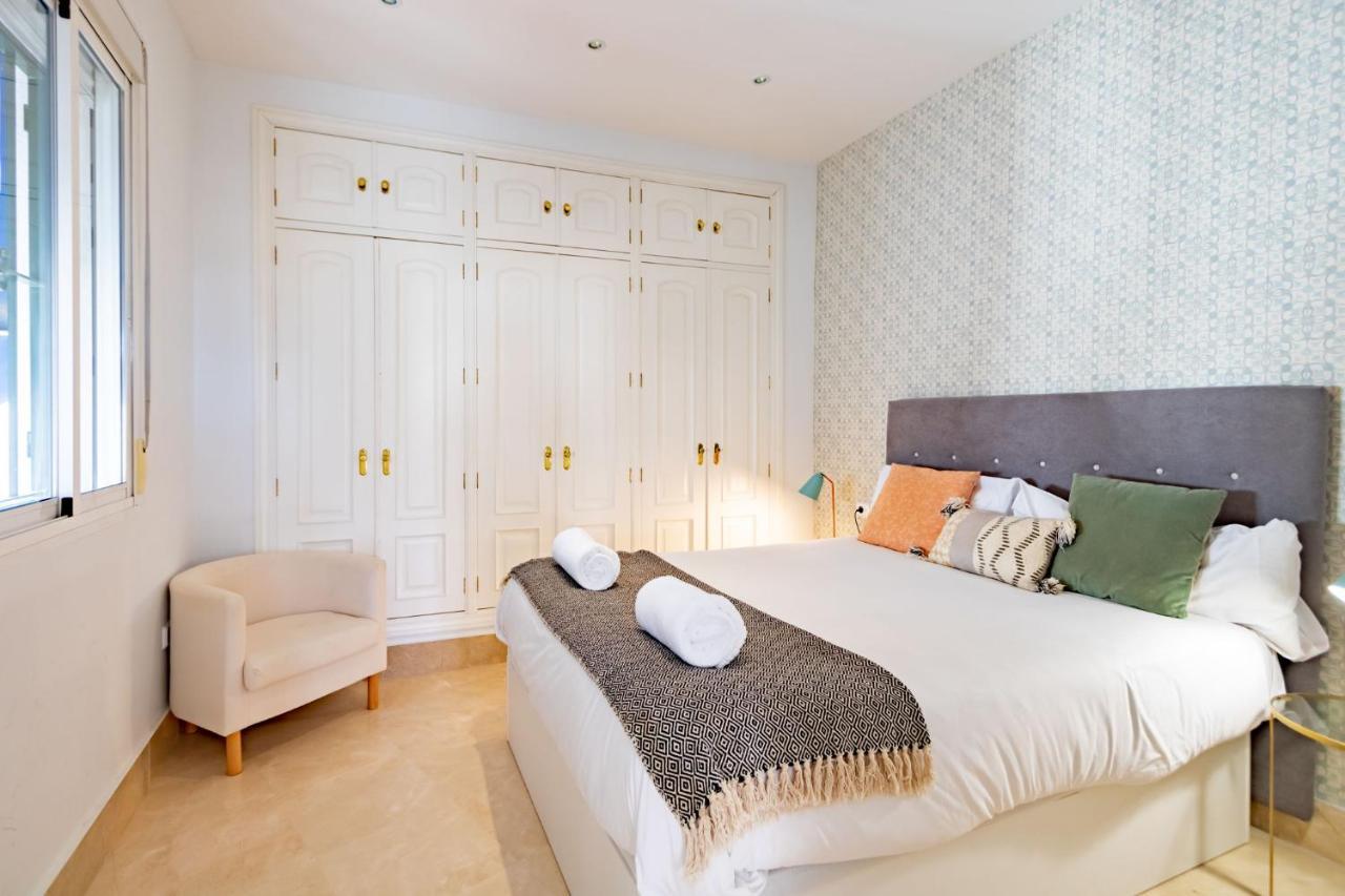 Apartamento Alianza Giralda Sky View By Valcambre