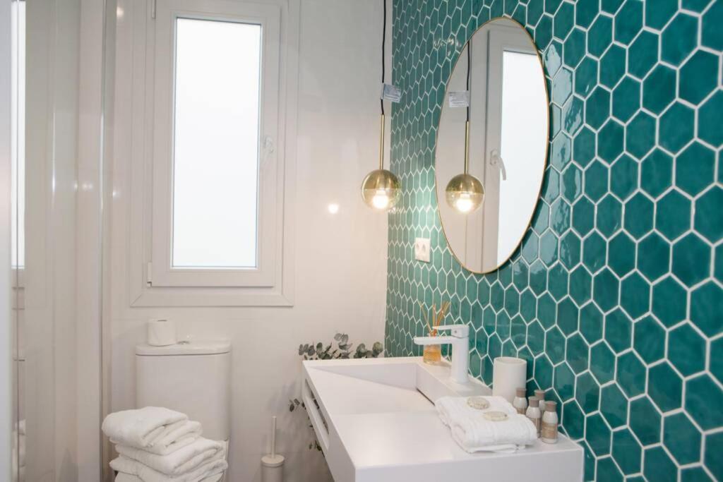 Triana En Plena Calle Betis Maravilloso Apart. Apartment *