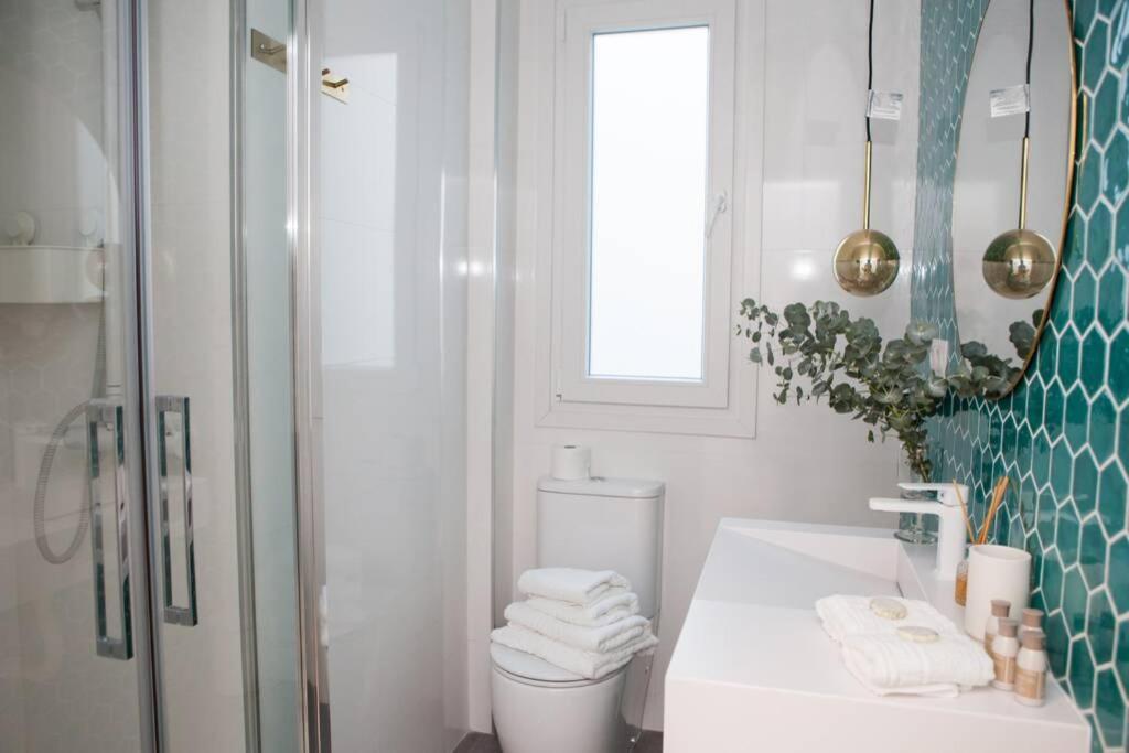Apartamento Triana En Plena Calle Betis Maravilloso Apart.