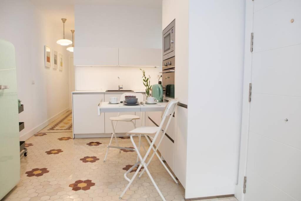 Triana En Plena Calle Betis Maravilloso Apart. Apartamento