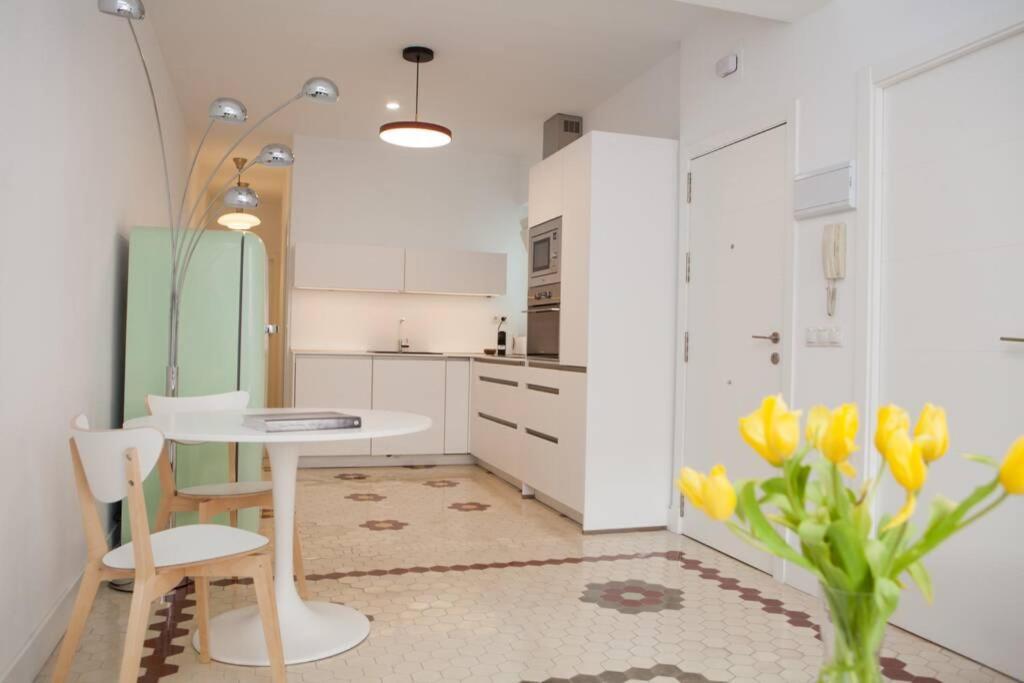 Apartamento Triana En Plena Calle Betis Maravilloso Apart. Sevilla
