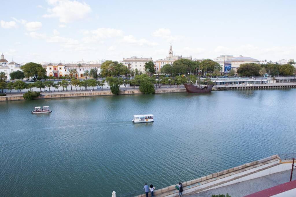 Apartment Triana En Plena Calle Betis Maravilloso Apart. *