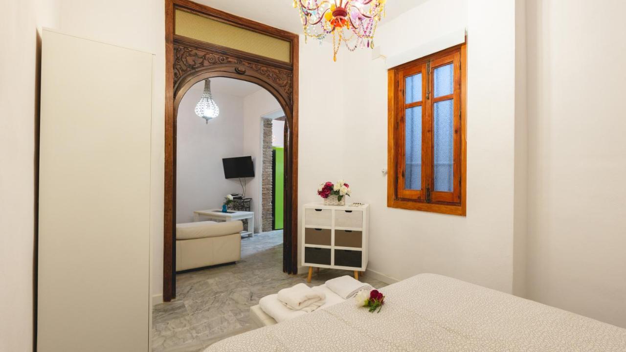 In Alameda De Hercules San Lorenzo Apartment *
