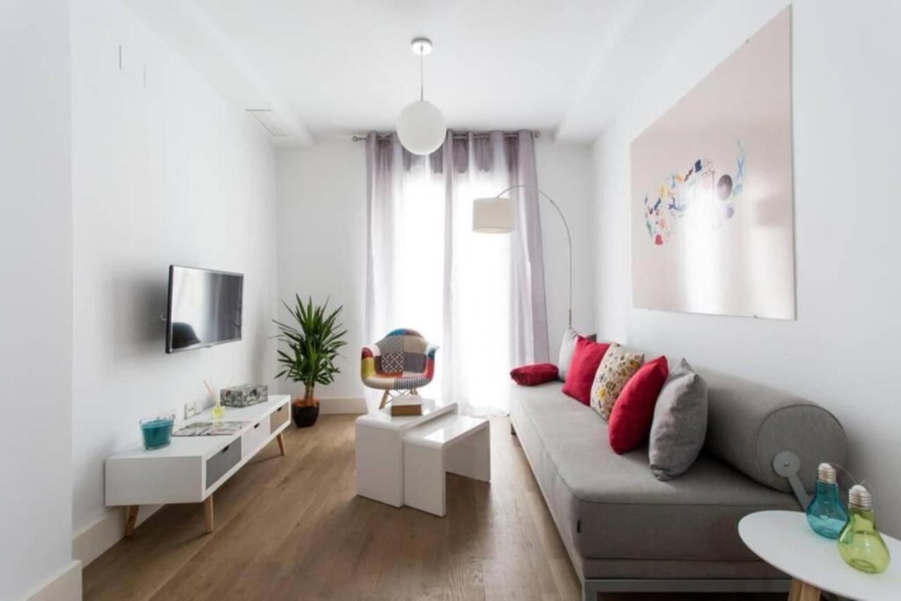 Pop Art, Un Aroma A San Julián En Enladrillada Apartamento Sevilla