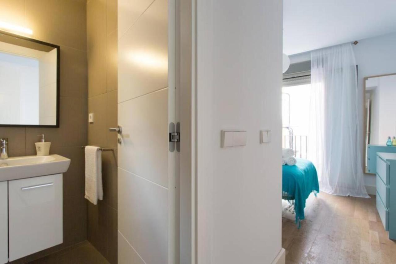 Pop Art, Un Aroma A San Julián En Enladrillada Apartamento Sevilla