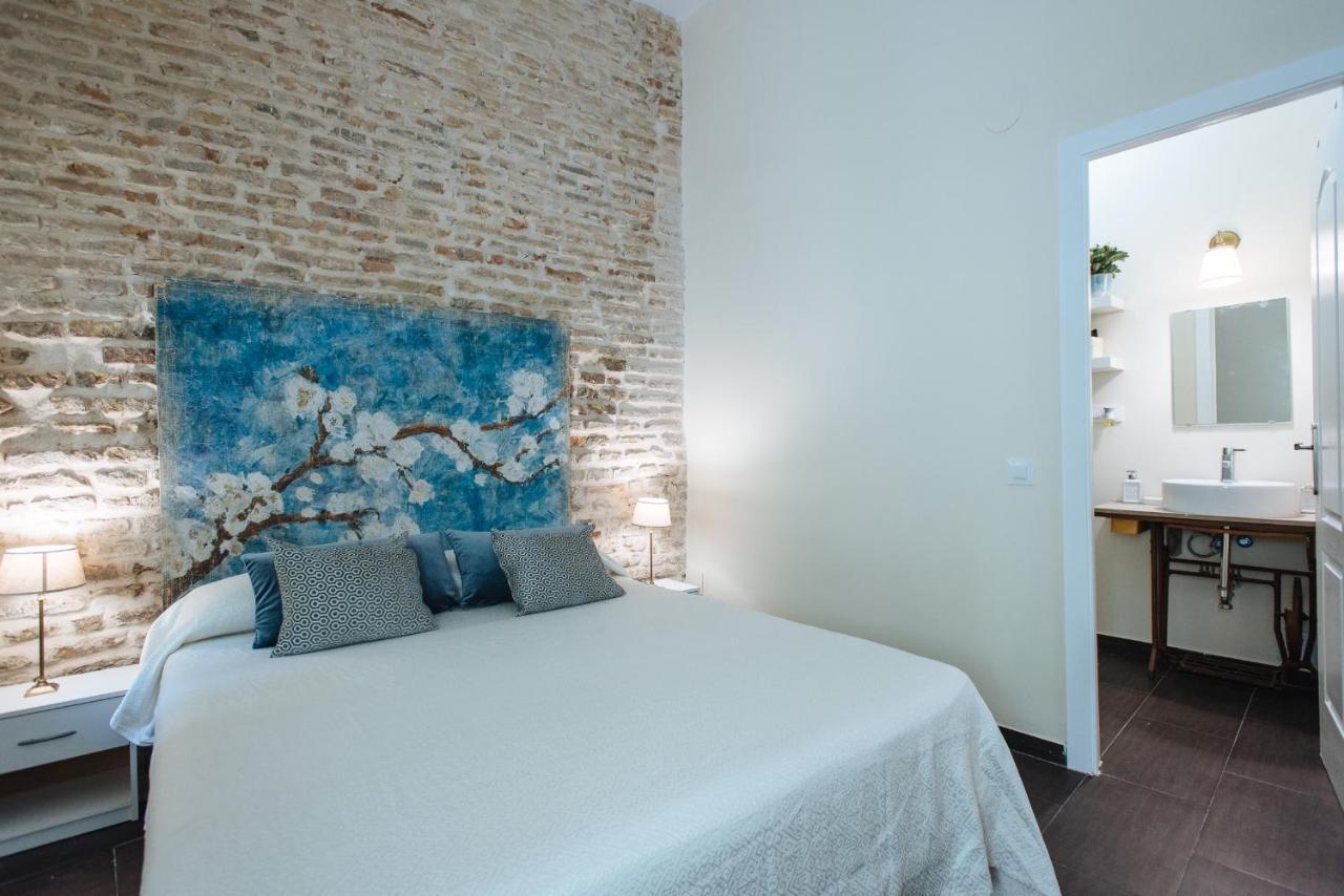 Cozy In House-palace With Private Patio Apartment *