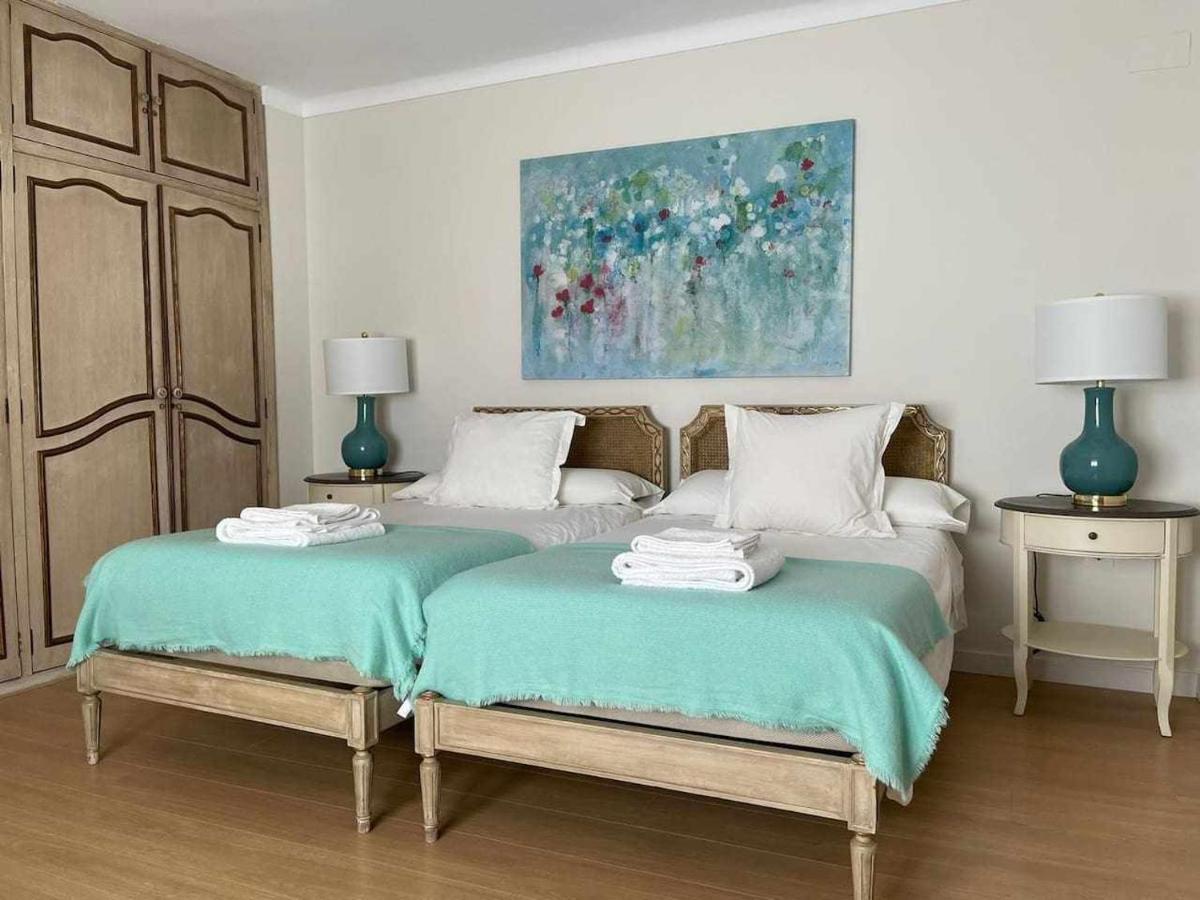 Luxe Castelar 19 *