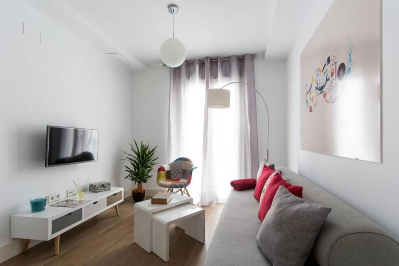 Pop Art, Un Aroma A San Julián En Enladrillada Apartamento Sevilla