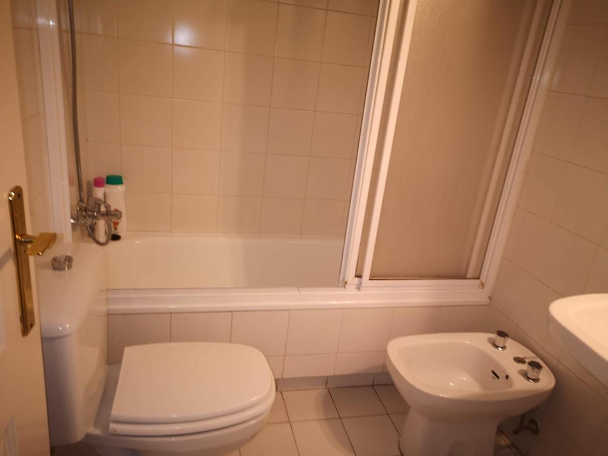 Bright Modern Residencial - Single With Shared Bathroom Near Airport * Seville