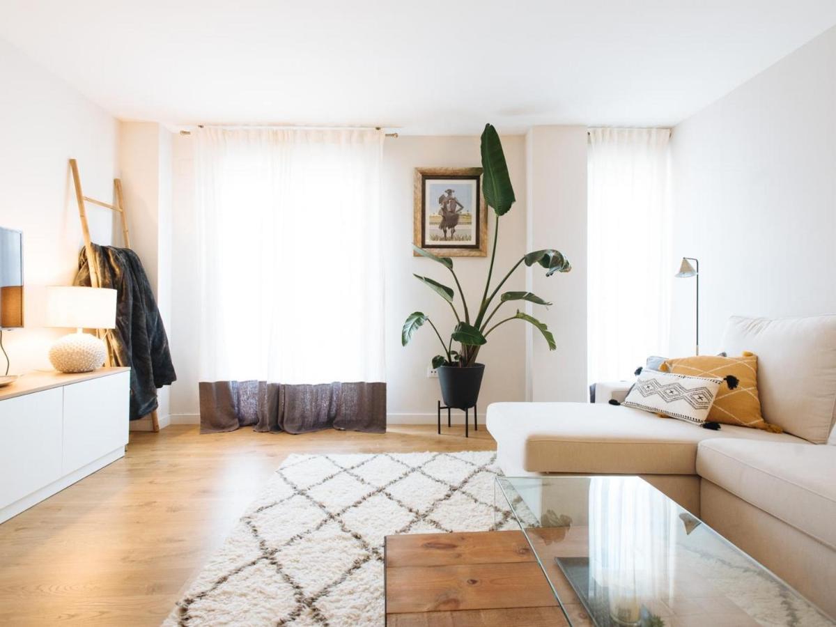 Apartamento Pz Triana Amplio, Moderno Y Luminoso 2d 2b