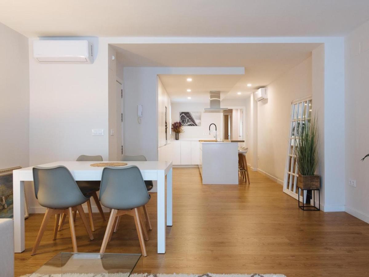 Apartamento Pz Triana Amplio, Moderno Y Luminoso 2d 2b *