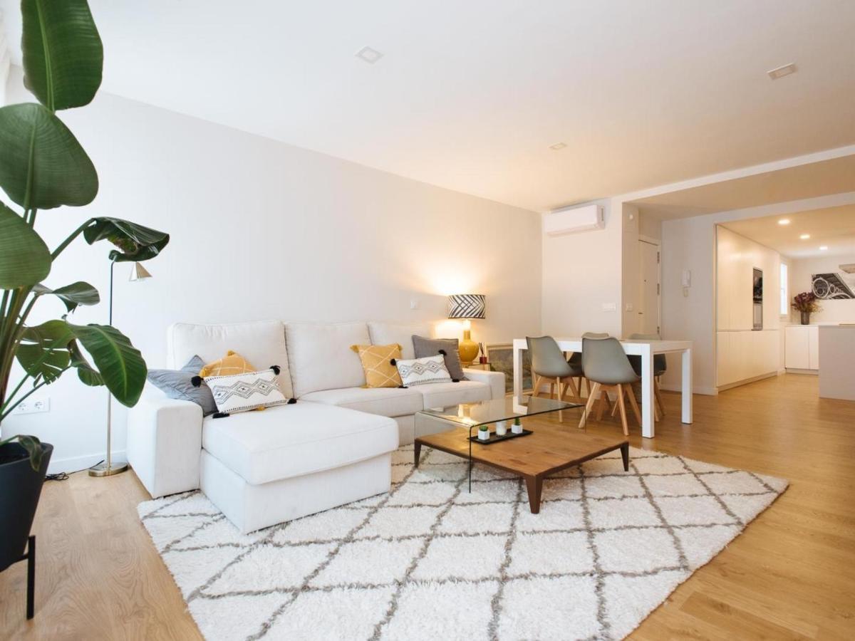 Pz Triana Amplio, Moderno Y Luminoso 2d 2b Apartamento