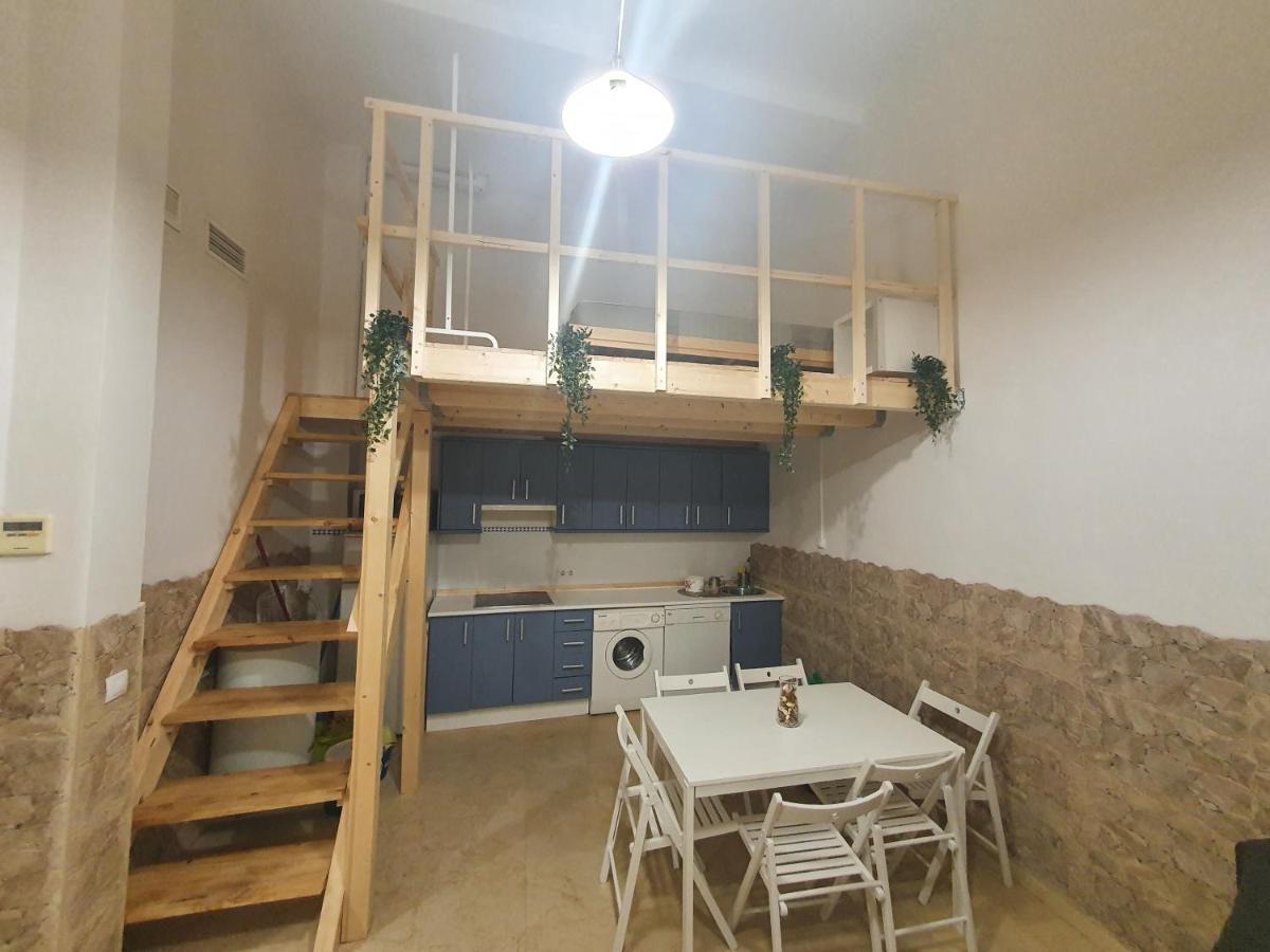Triana 143 - Wifi Apartment