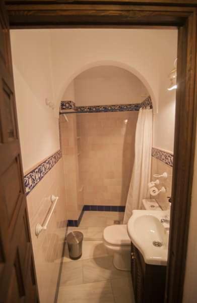 Increible Casa Independiente En Santa Cruz, Parking Opc *