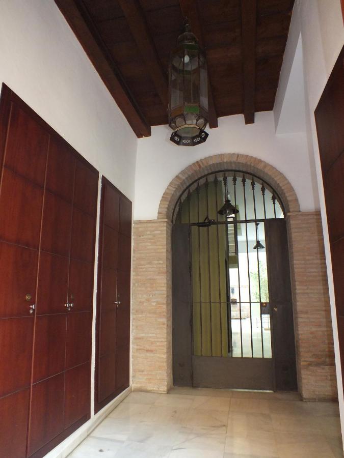 Alhondiga Apartamento *