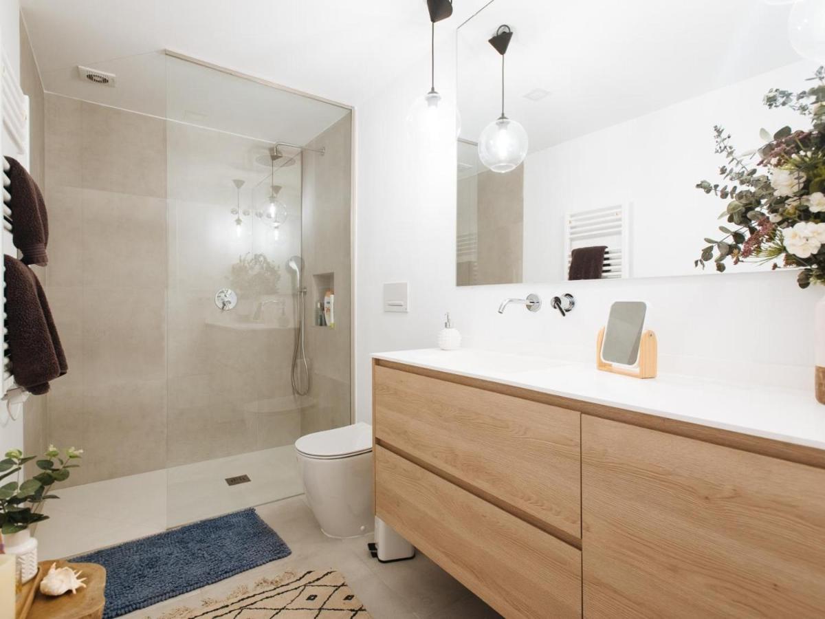 Pz Triana Amplio, Moderno Y Luminoso 2d 2b Apartamento
