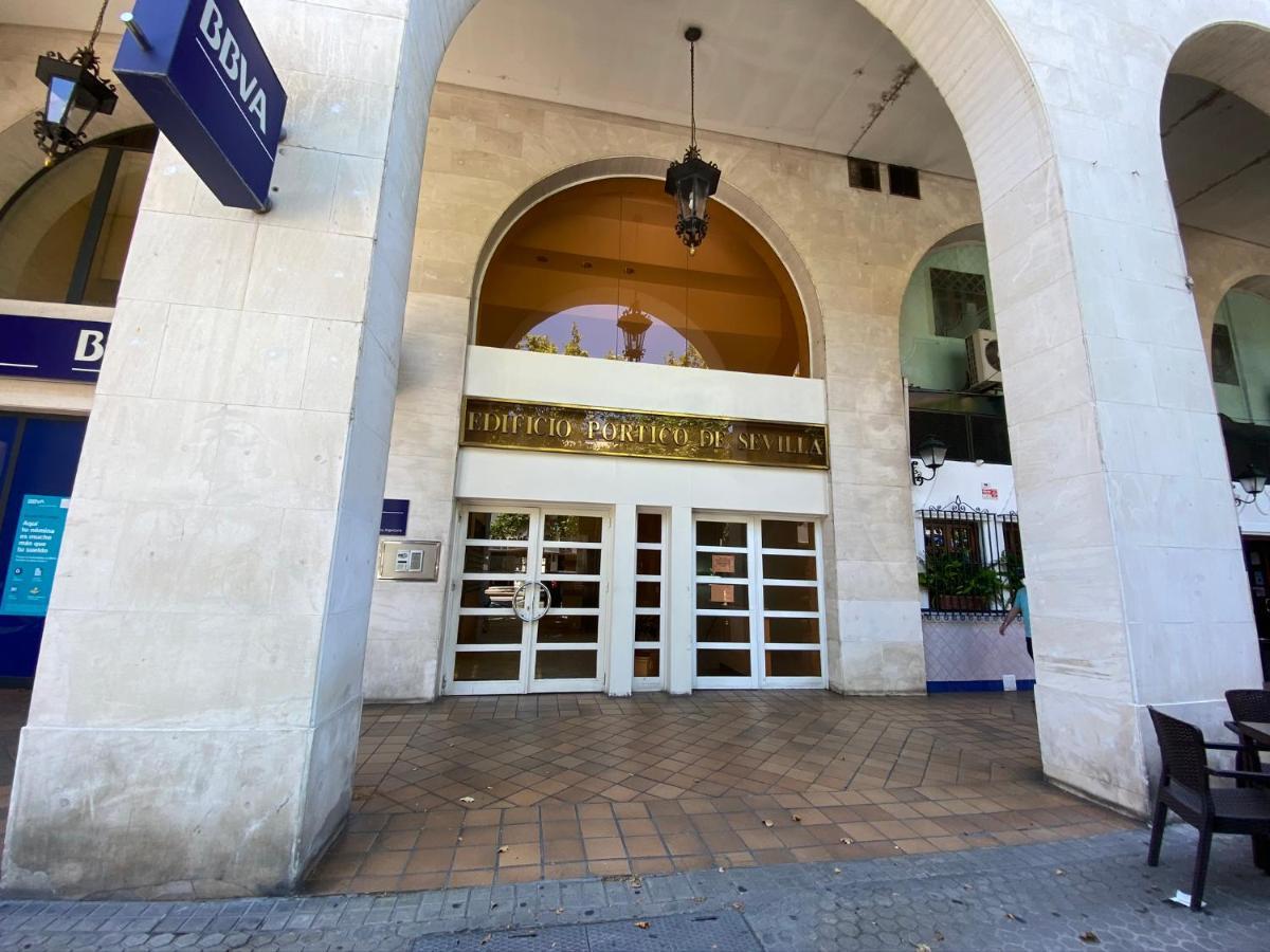Apartment Portico