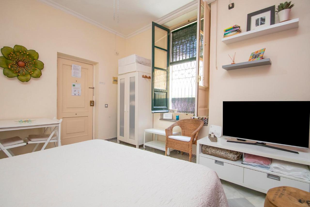 Apartamento Apartamento Tranquilo Y Con Encanto En Palacio Sevillano, Junto Catedral A Acond Y Wifi Sevilla