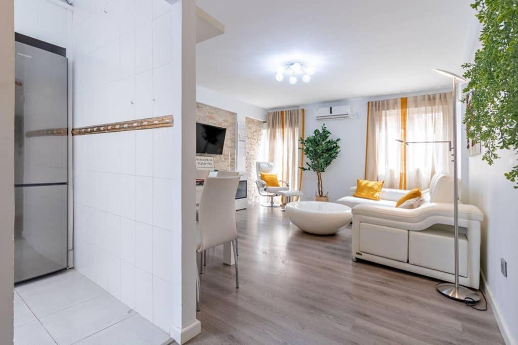 Apartment Triana Maestro Deluxe By Valcambre Seville