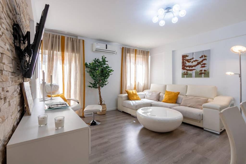 Triana Maestro Deluxe By Valcambre Apartment Seville
