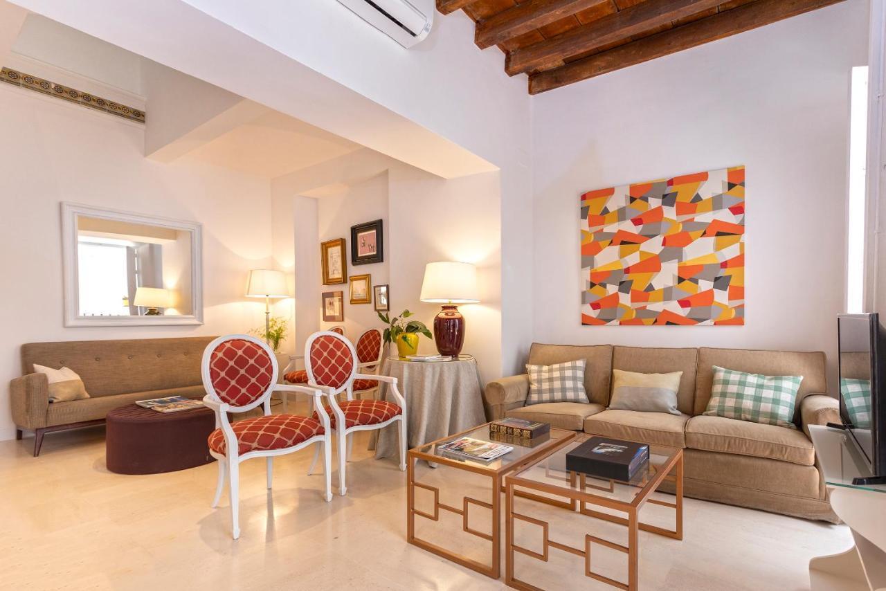 Genteel Santa Cruz Sevilla
