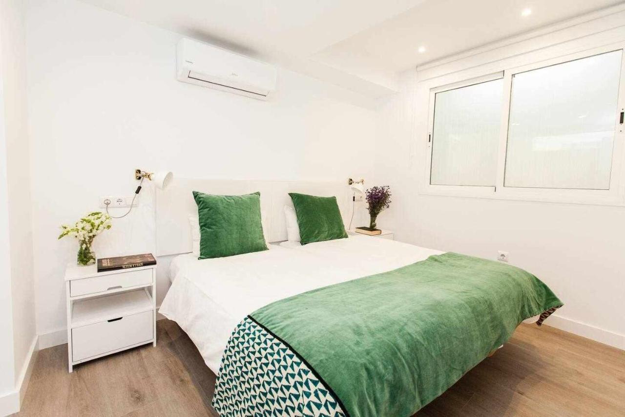Isg Downtown Family Haven Free Parking Spot * Seville