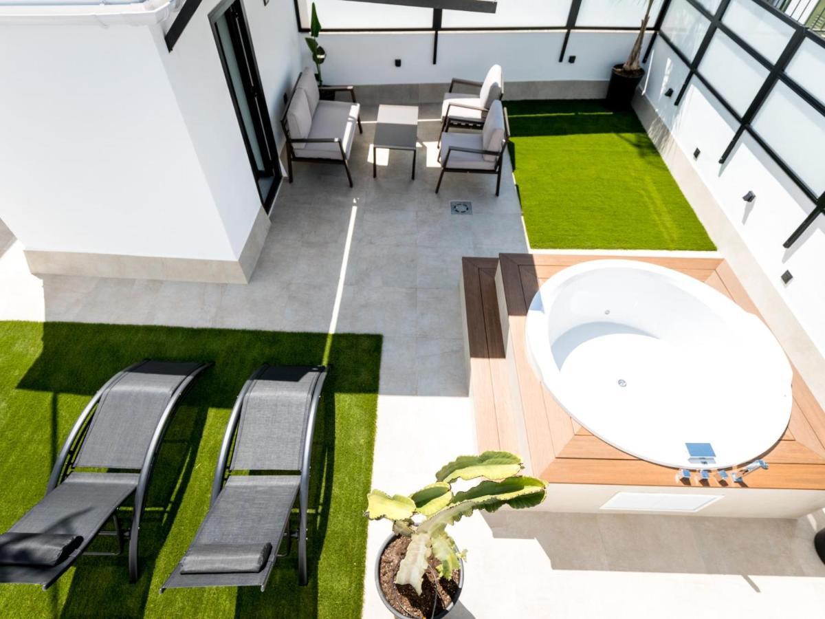 Pj Terraza Privada Bañera Exterior Junto Catedral Apartamento