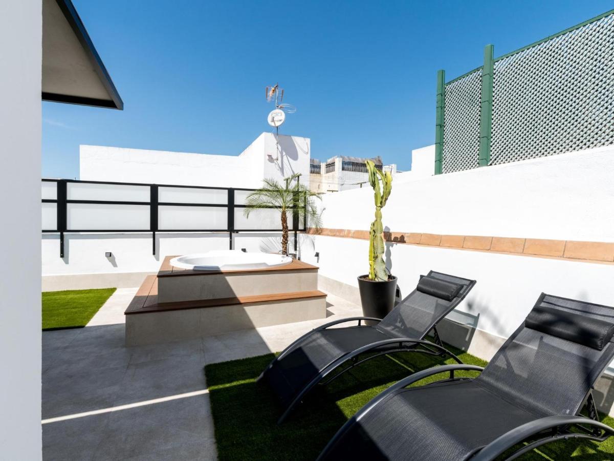 Pj Terraza Privada Bañera Exterior Junto Catedral *
