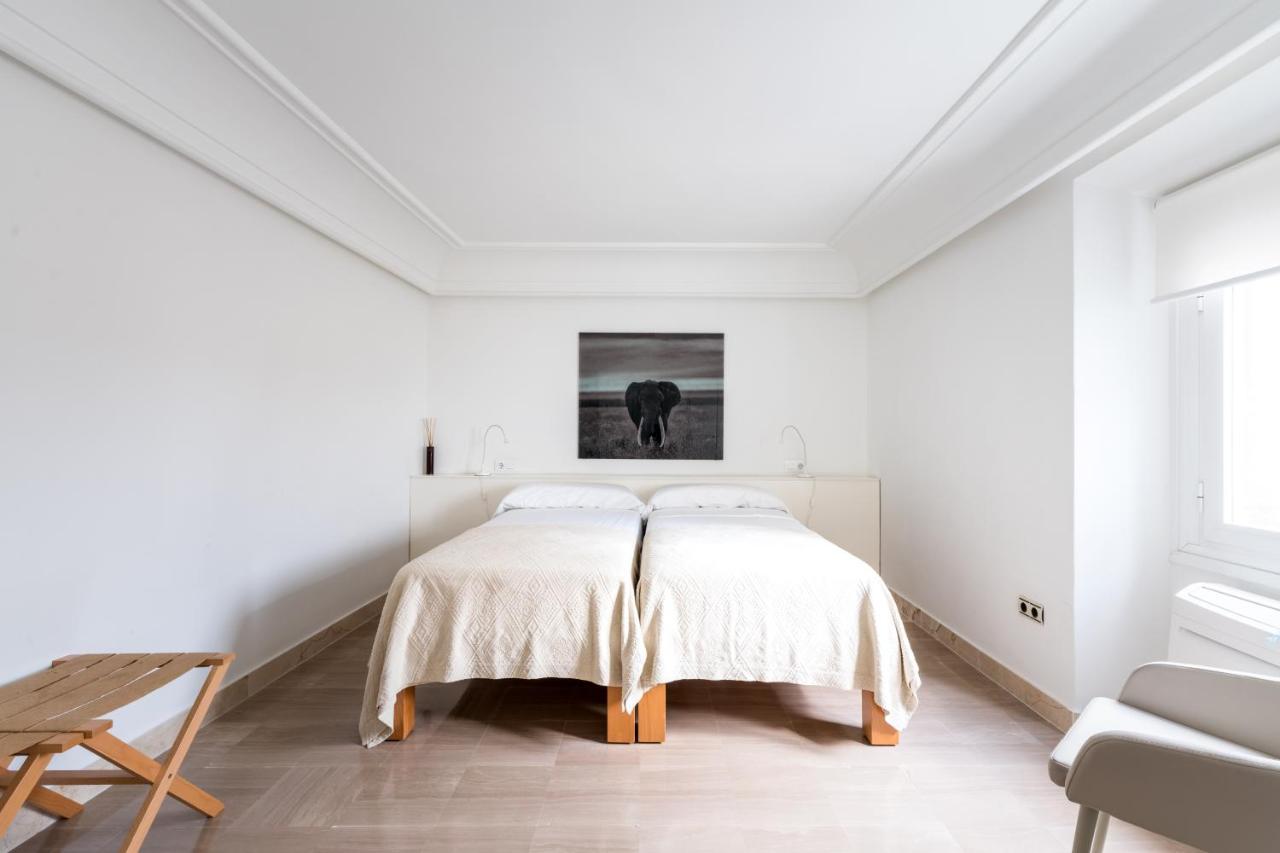Apartment Historic Building Cathedral