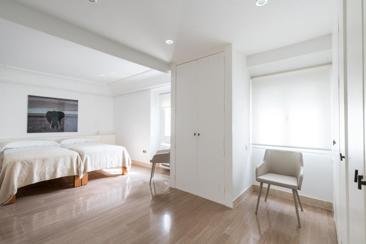 Apartment Historic Building Cathedral