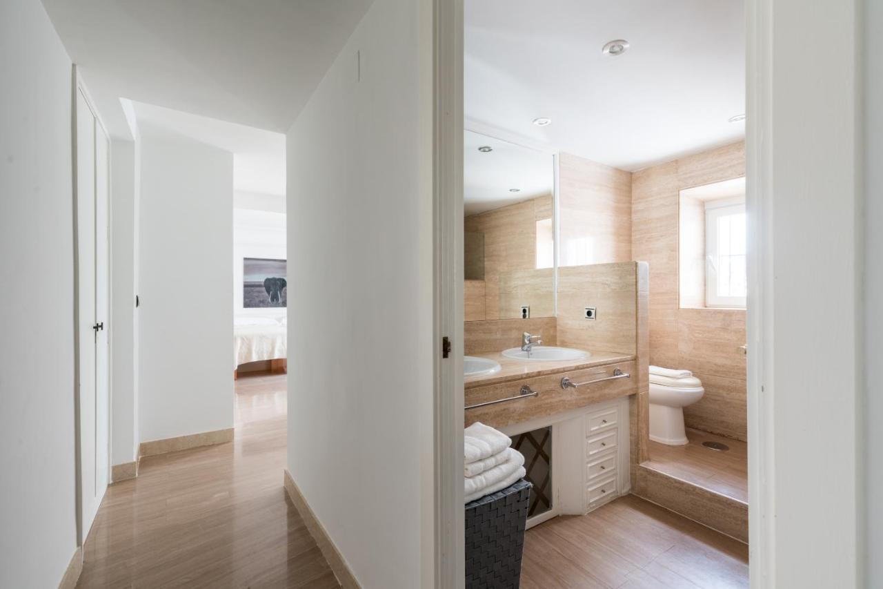 Historic Building Cathedral Apartment *