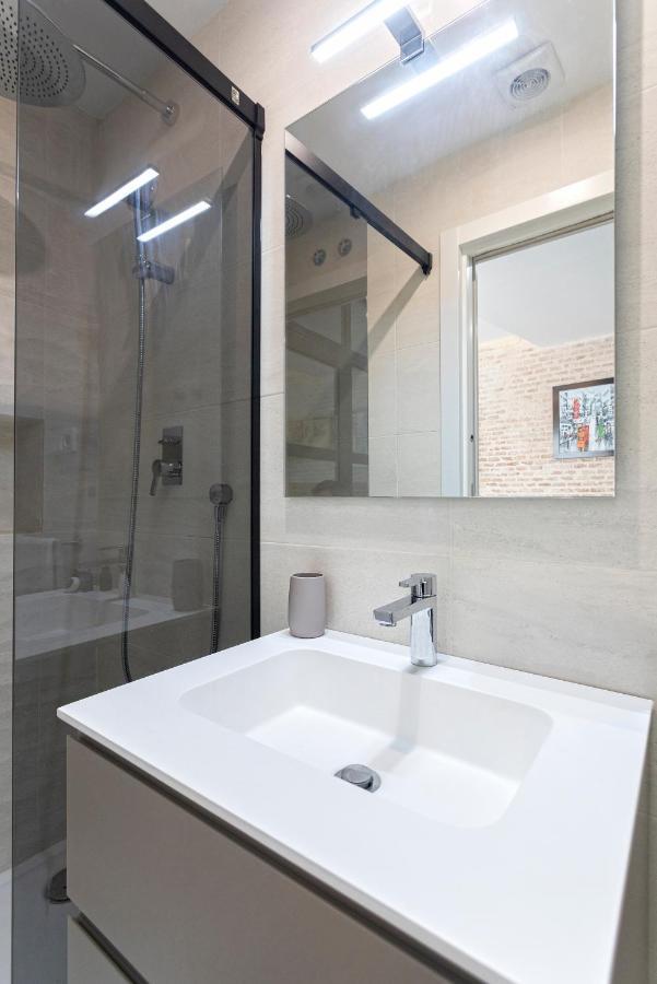 Genteel Castilla Terrace Apartamento *