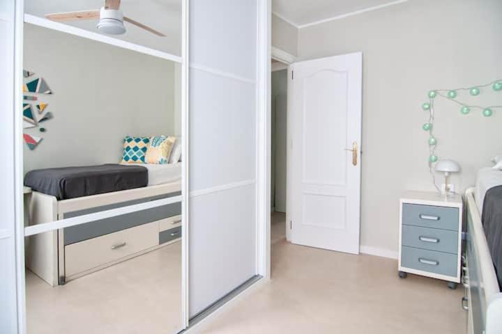 Precioso Y Tranquilo Apartamento En * Sevilla