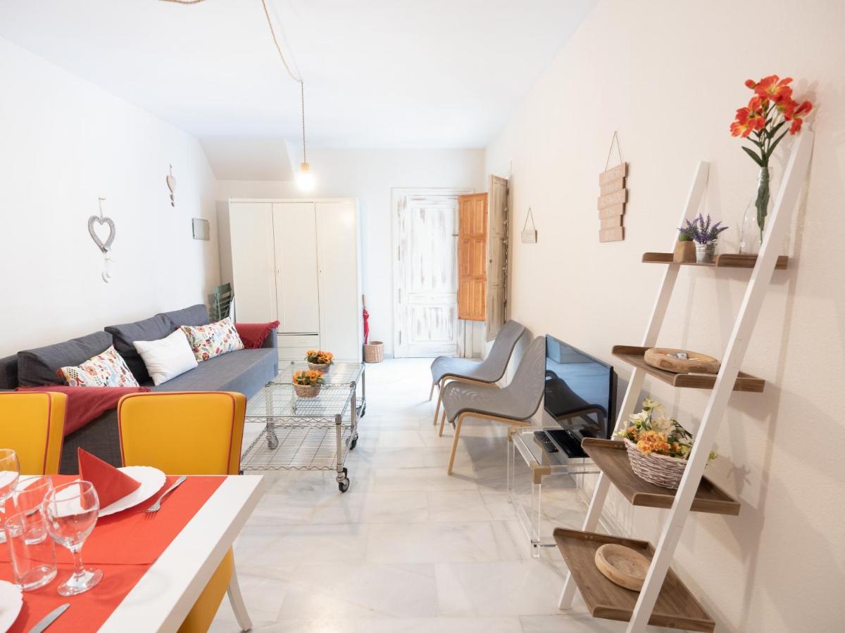 Cl Ubicacion Excelente Y Terraza Comun Junto A La Alfalfa * Sevilla