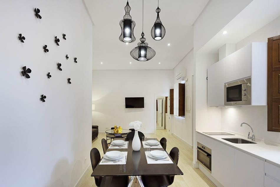 Feria De By Rentalsevilla Apartamento *