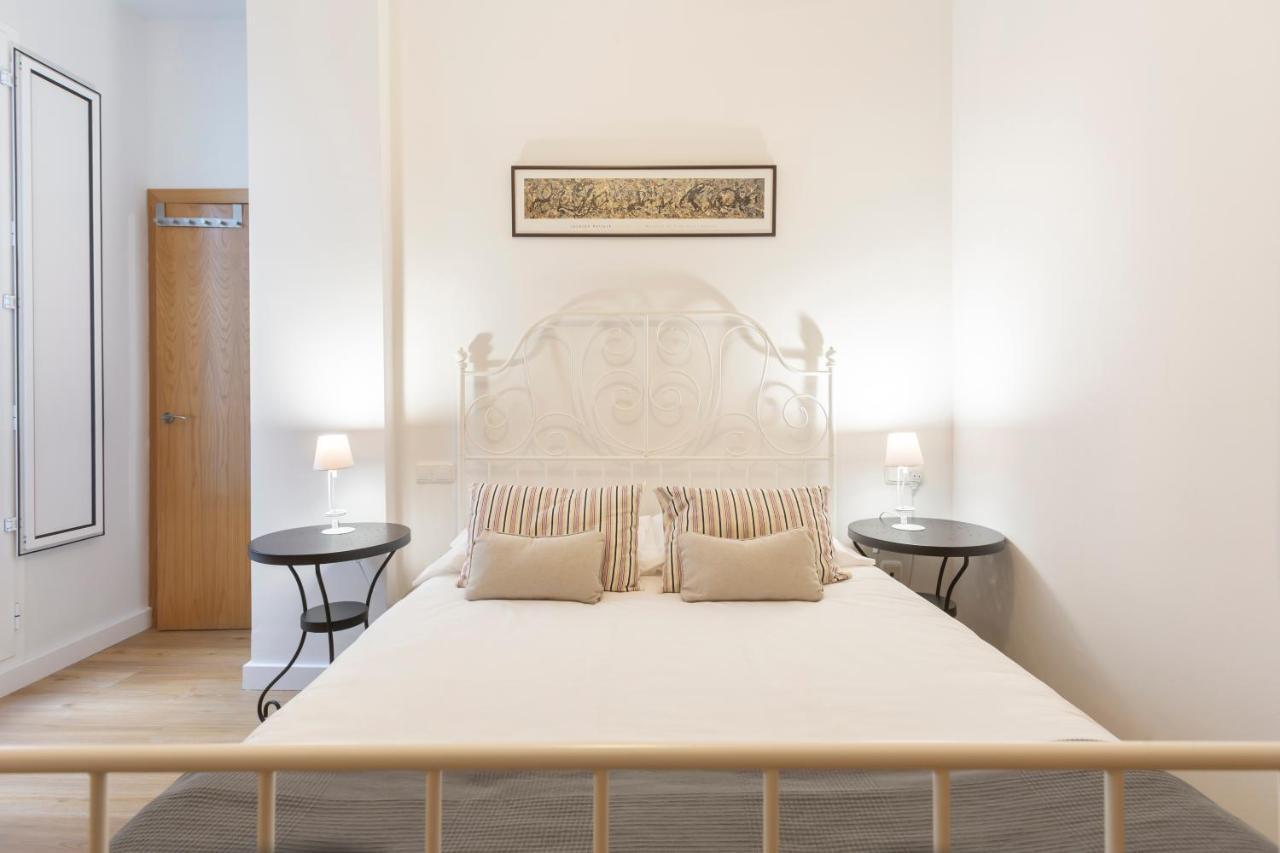 Metropol Urban Apartment