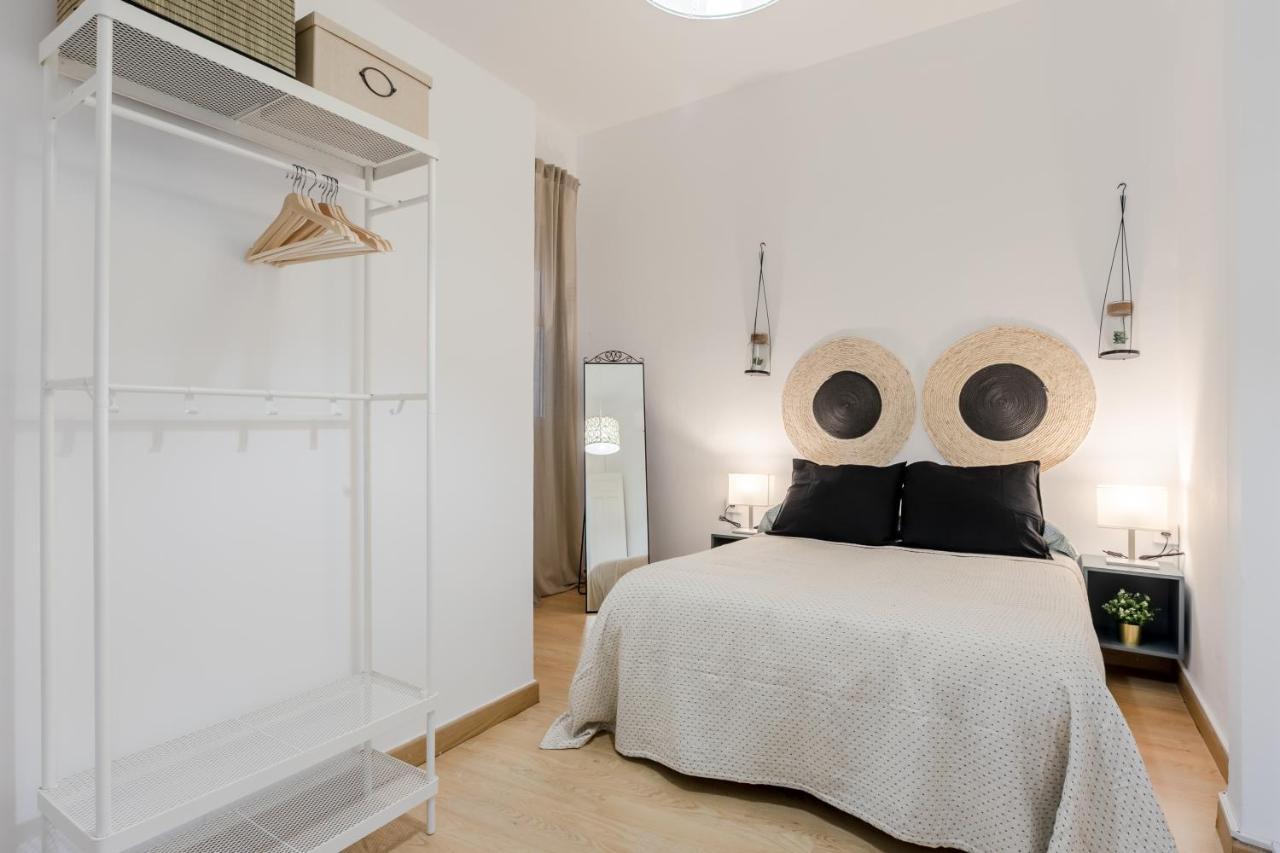 Avanti La Campana, Con Un Balcon Que Te Enamorara Del Ambiente De Apartment *