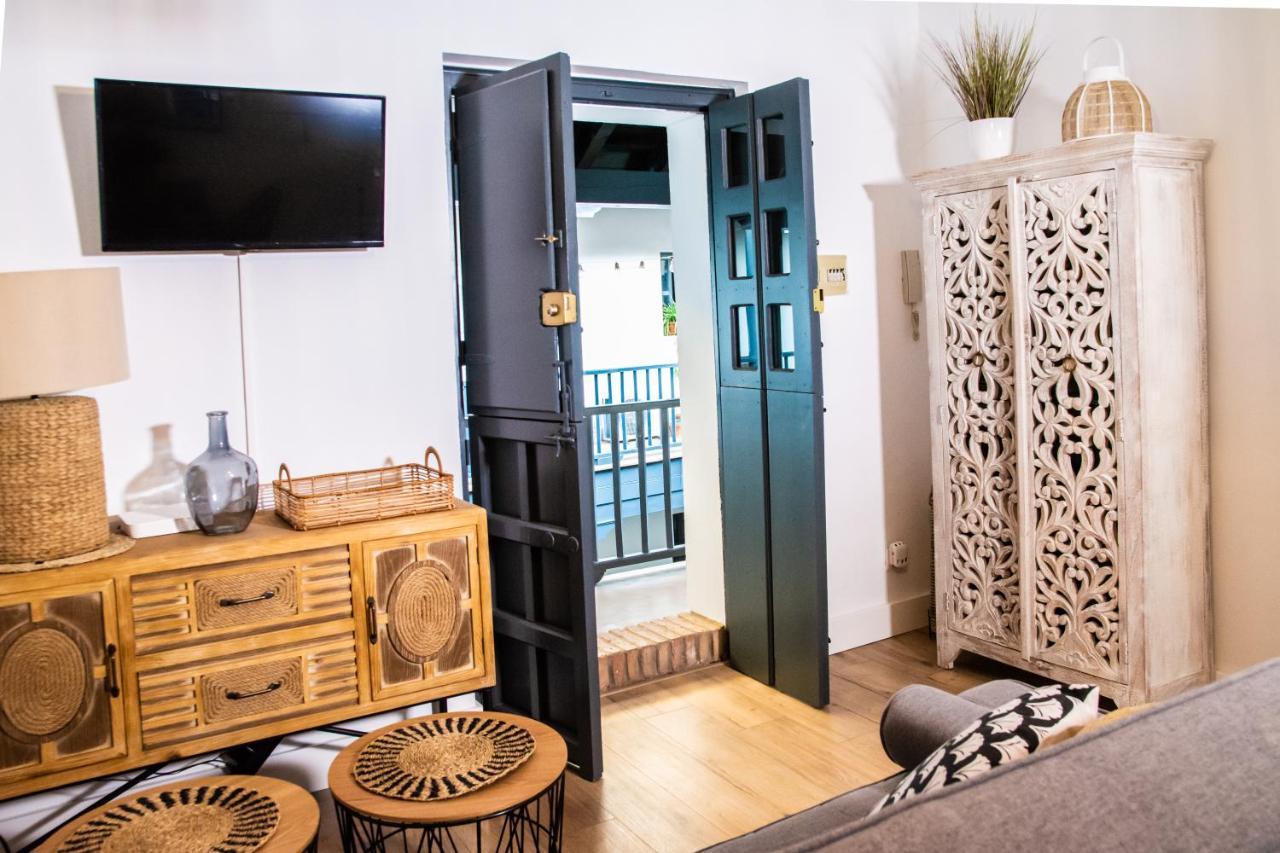 Apartment New In Traditional Building Of The Xvi Century *