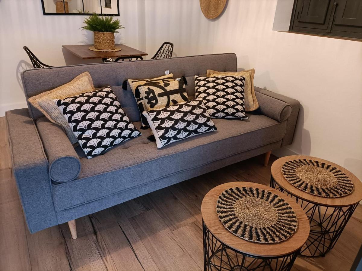 New In Traditional Building Of The Xvi Century Seville